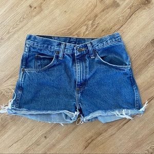 Wrangler high-rise cut off jean shorts, sz 29